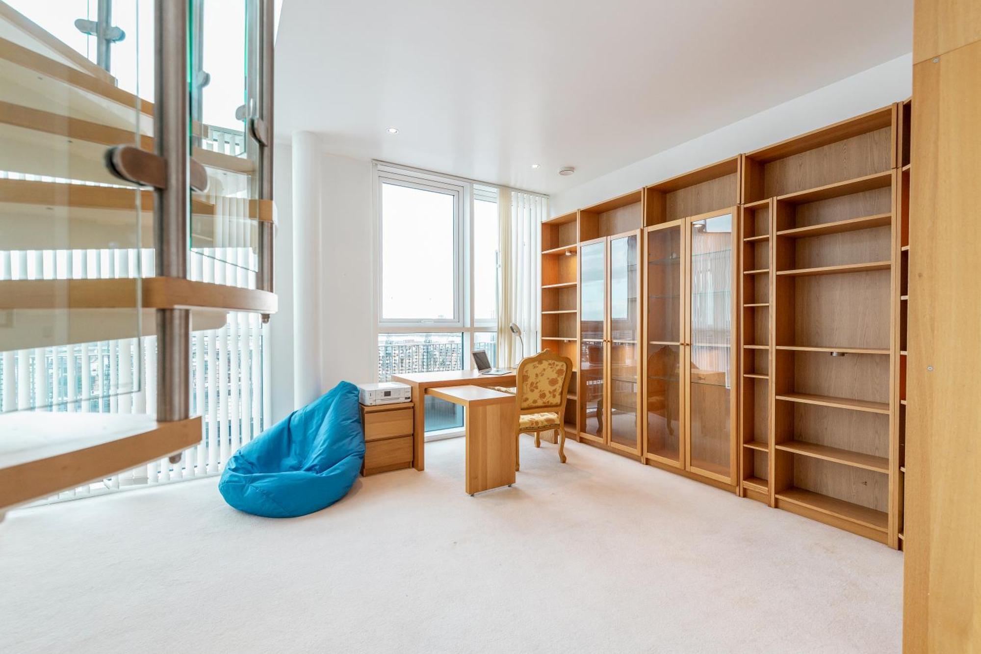 Excel Dock Apartments Лондон Экстерьер фото