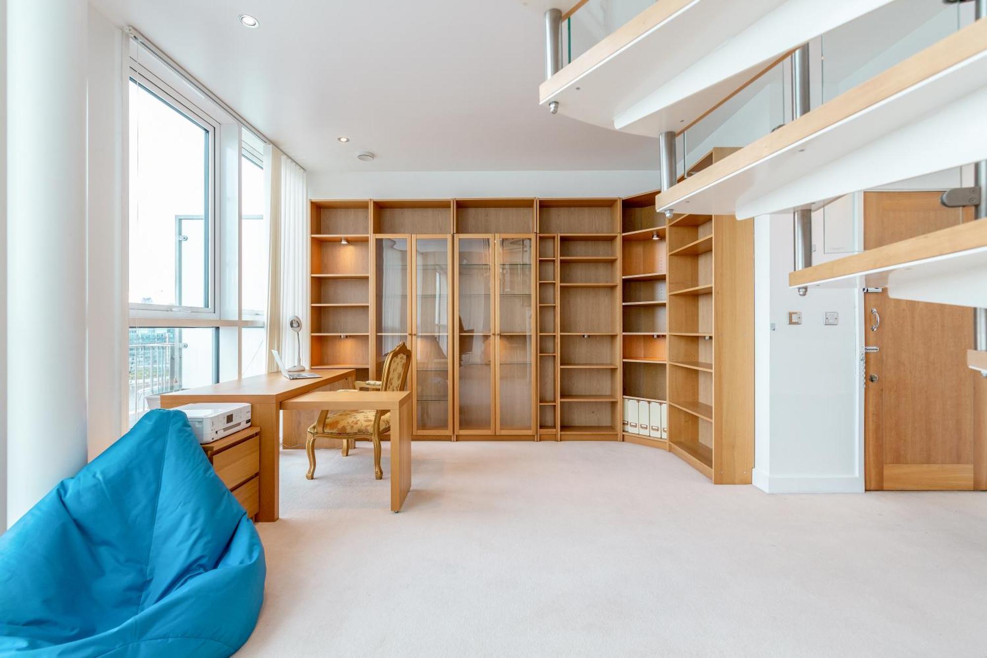 Excel Dock Apartments Лондон Экстерьер фото