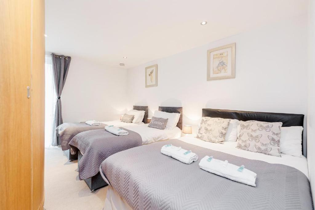 Excel Dock Apartments Лондон Экстерьер фото